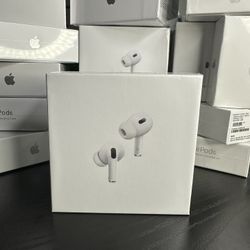 Apple AirPods Pro 2nd Generation - FREE SHIPPING ‼️