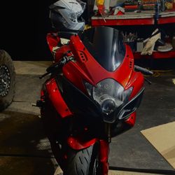 GSXR 750r Candy Red 