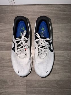 On Cloud Men’s Shoes Size 12.5