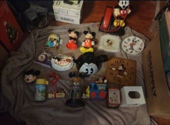 17 true collectible Mickey Mouse lot items will not separate.
