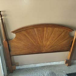 FREE QUEEN OAK/CHERRY HEAD BOARD PAY YOU $12 TO COME TODAY!!!