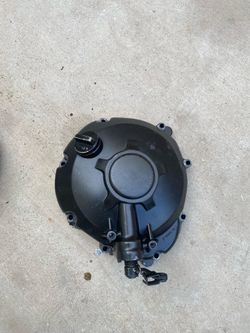 04-06 Yamaha r1 clutch cover