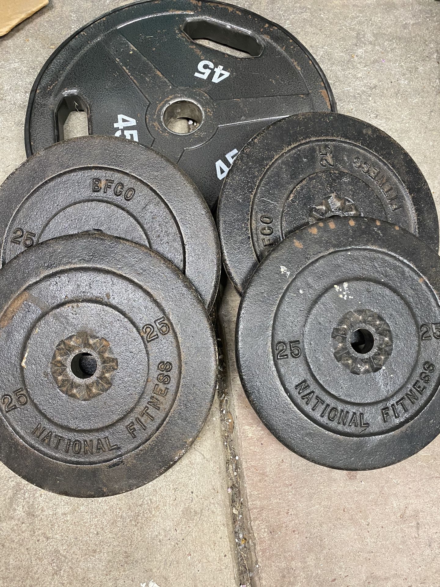 American Made 25 Lb Standard Weights Plates (4)