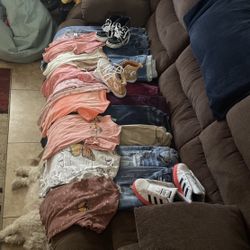 A Week Worth Of Clothing 