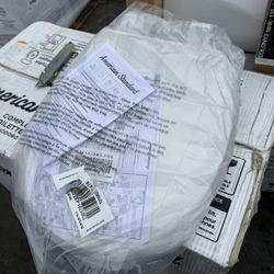 Toilet Seat With Accessories 