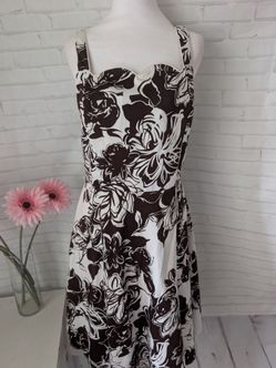 Madison Leigh dress size 16