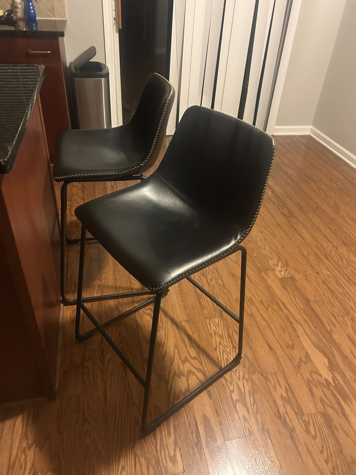 2 Faux Leather Bar Chairs 