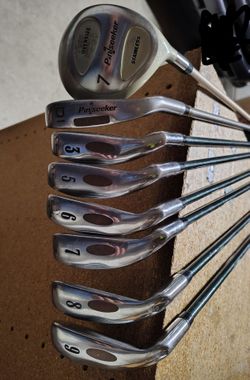 8-Piece Golf Club Irons & Fairway Wood Set for Beginners!
