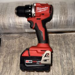 Milwaukee Drill Tool And Battery M18