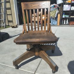 Vintage Oak Wooden Banker Swivel Chair
