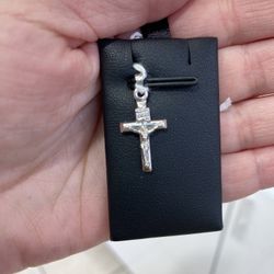 14k CROSS CHARM 