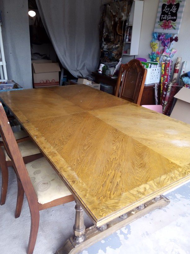 Free Large Dining Table