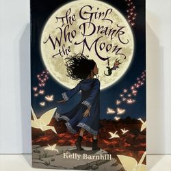 The Girl Who Drank the Moon by Kelly Barnhill Paperback 2017