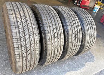 245/70/17 Michelin Selling a set of 4 tires in excellent condition 🫡