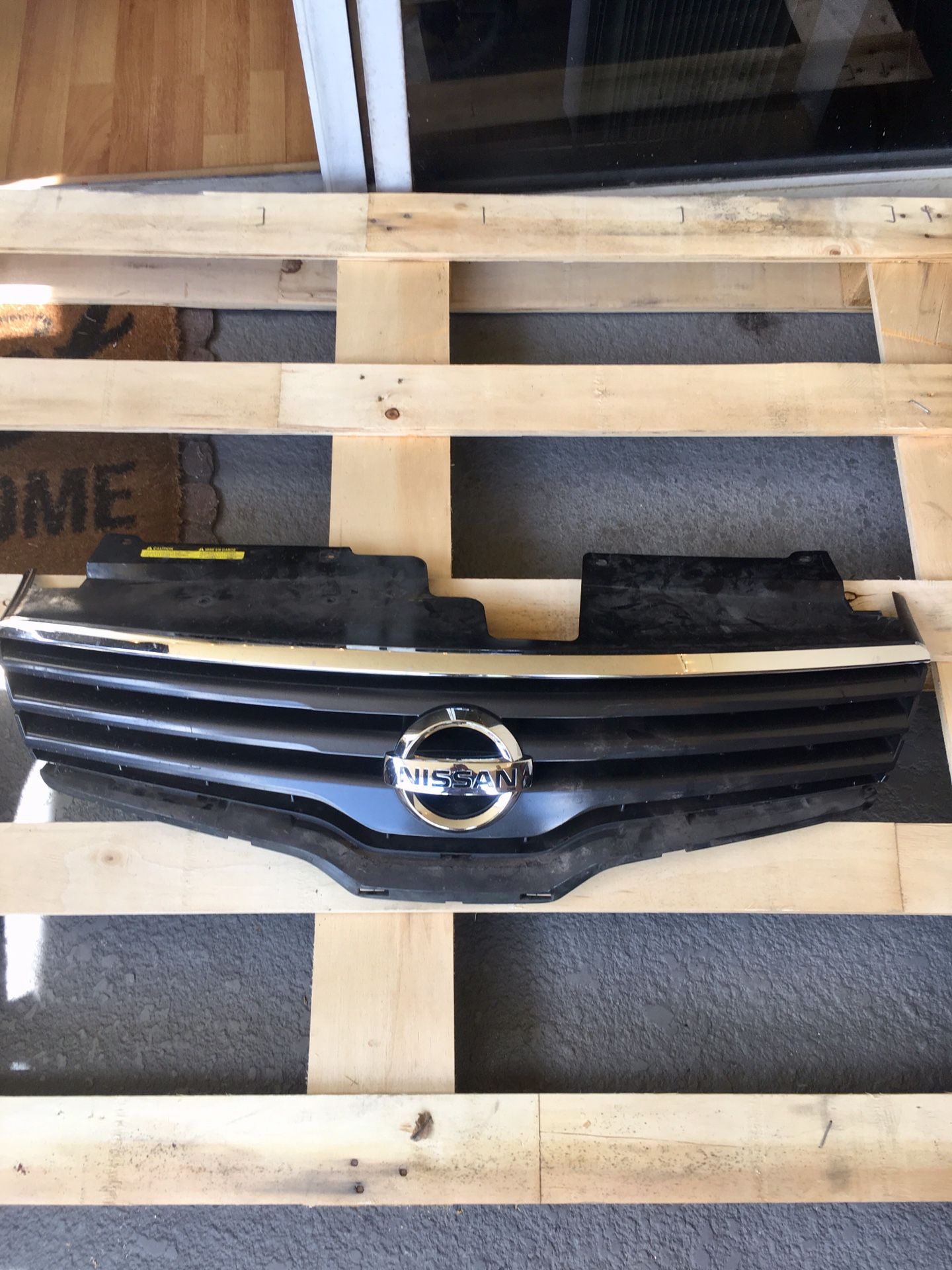 2008-2009 Altima grille