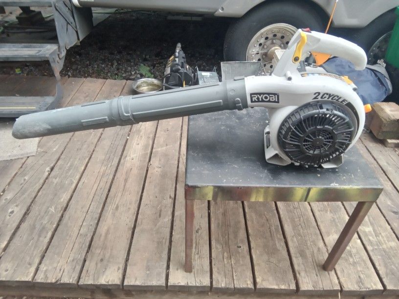 Sturdy Ryobi 2 Cycle Leaf Blower, Works Great. $40.00.