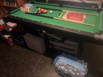 Kids pool table