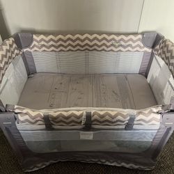Arms Reach Mini Co Sleeper plus mattress 2 in 1