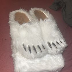All White Bear Claw Slides