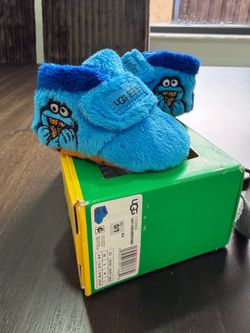 Ugg slippers