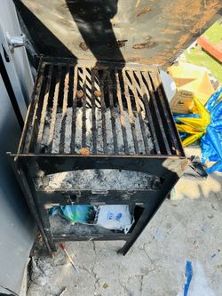 Ma May Grill & Oven