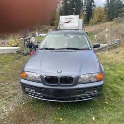 Headlight Assembly (Right) And (left) Headlights With Bulbs