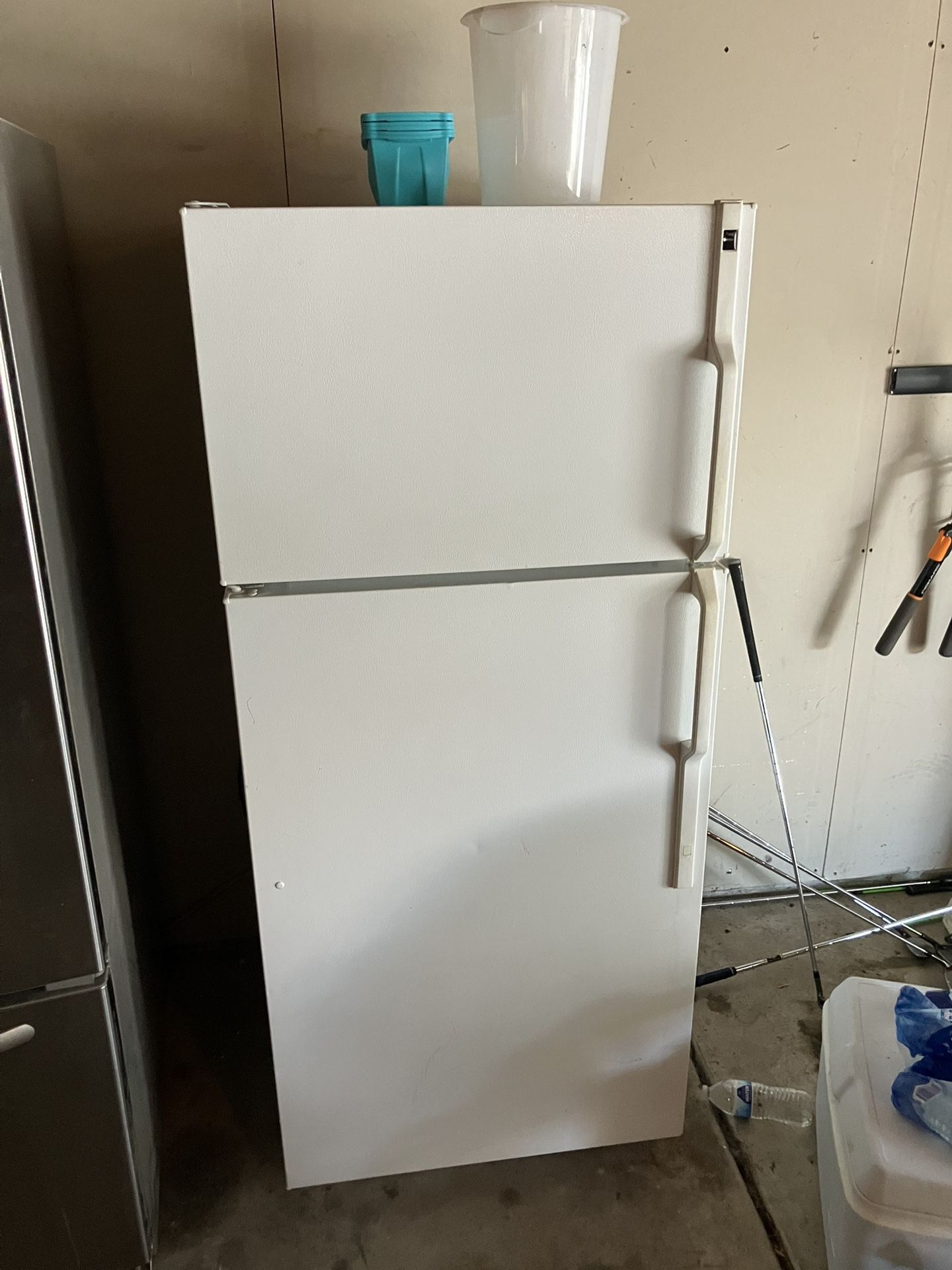 Refrigerator
