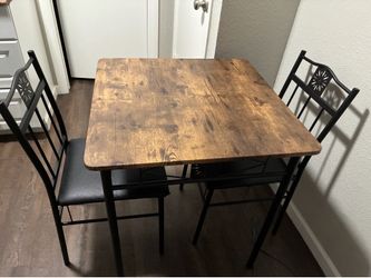 Kitchen table