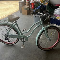 Schwinn beach Cruiser 