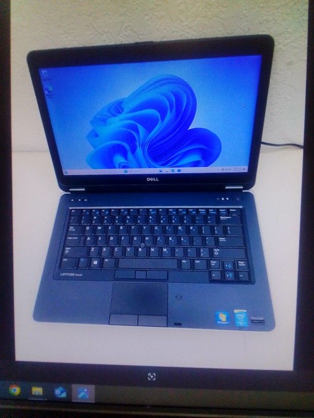 Dell Latitude E6440 14in Laptop, Core i5-4300M 2.6GHz, 8GB Ram 512 SSD Win 11