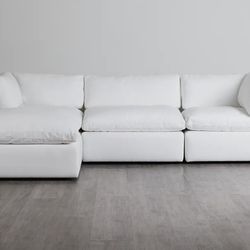 Grant White Fabric 4-piece Bumper Sectional Sofa