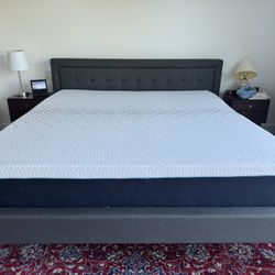 Like New Nectar Premier Hybrid King Mattress