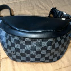 Louis Vuitton Demier Men Belt Bag