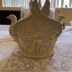 Centro De Mesa/portavelas Vintage Chapman 1985. Cerámica Con Palomasincluye Vidrio Original El lente Estado $45.00precio Firme.