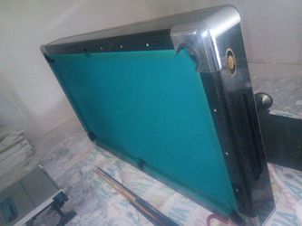 Pool table