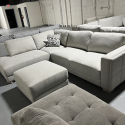 Drayden Fabric Sectional 