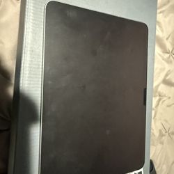 M2 iPad Air w/ Cellular 