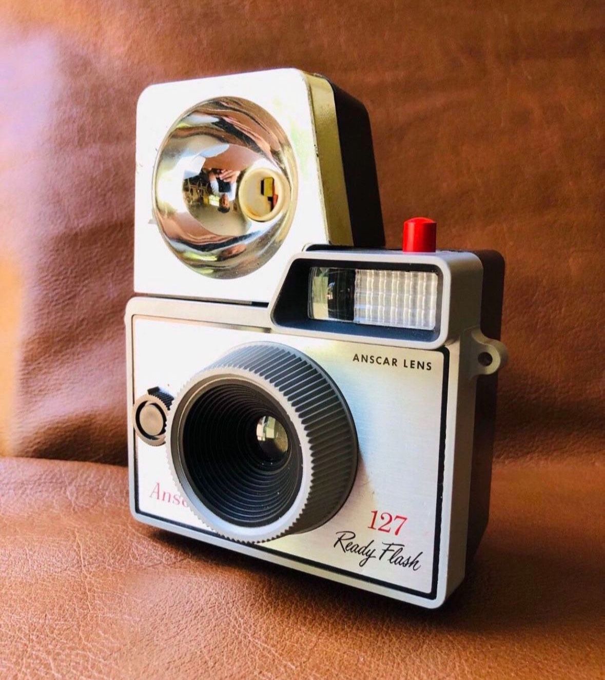 Vintage  Cadet II 127 Roll Film Flash Camera For Decoration Only