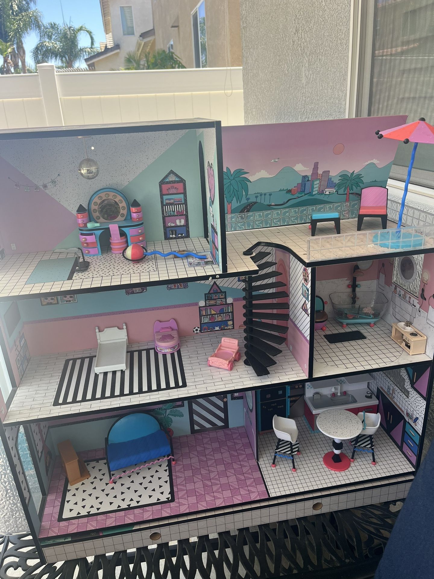 LOL Doll House