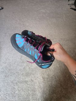 La Sportiva Tarantulace Climbing Shoes
USW size 9