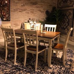 Whitesburg Brown/Cottage White Rectangular Dining Room Set (Dining table and Chairs)