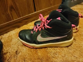 Nike Shoes Sz 5