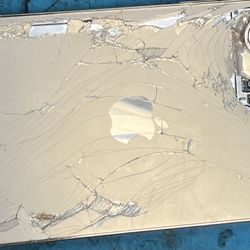 iPhone LCD Screen (R.E.P.A.I.R)