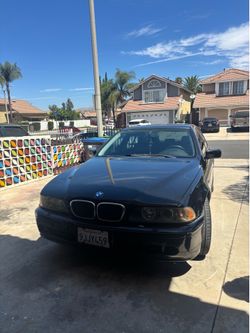 2001 BMW 525i