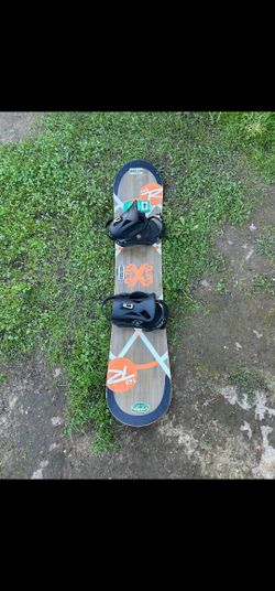 140cm Snowboard And Bindings 