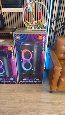 JBL PartyBox 720 Brand New - Financing Available