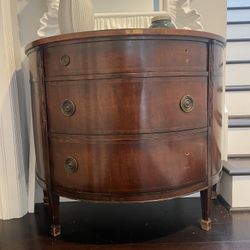 Side / Entryway  Table 