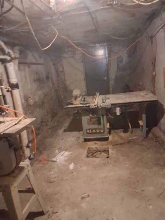 Industrial Table Saw And Band Saw