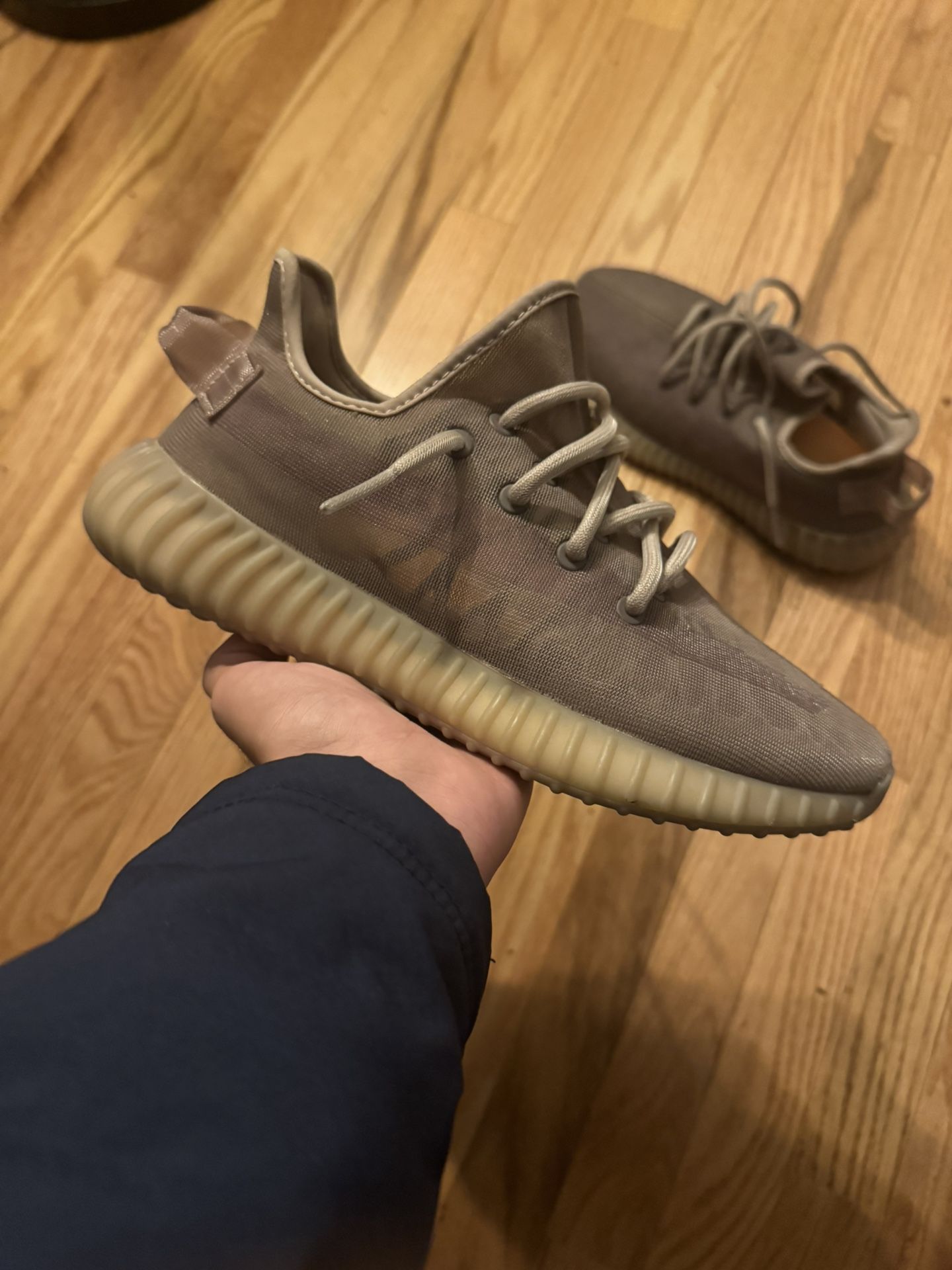 Yeezy 350 “Mono Mist” (Size 8)