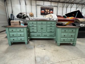 Bedroom furniture set OBO